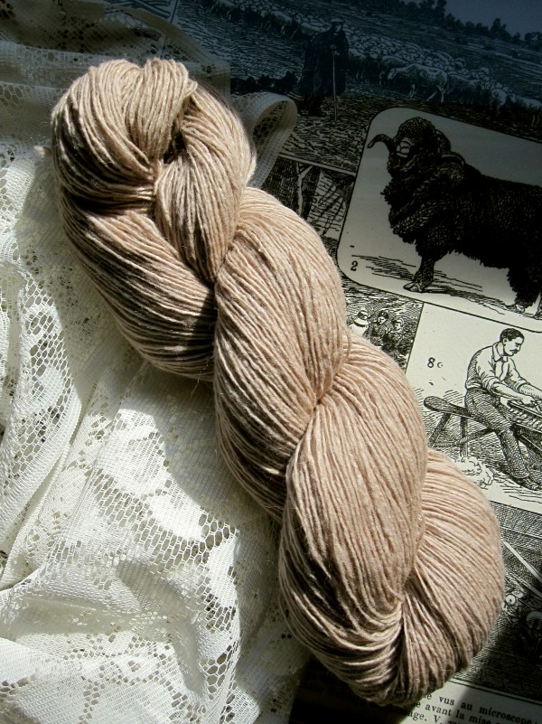 1-Ply Sport Wt.in 4 oz. hank - Whitetail Fawn 1-Ply Sport Wt.in 4 oz. hank - Whitetail Fawn