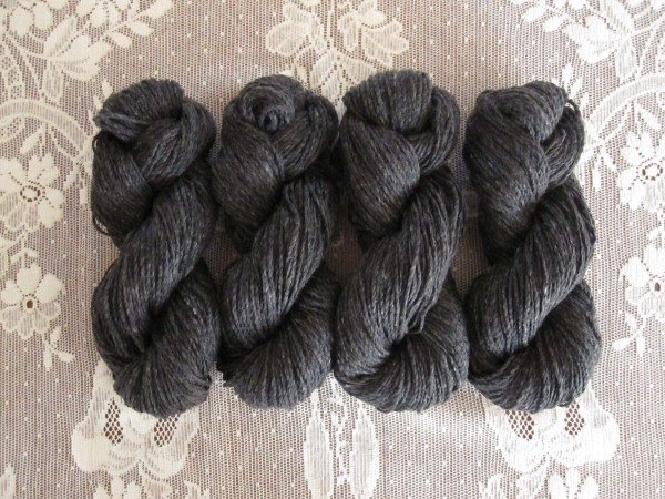Catbird Heather - Worsted Wt. (2 available) Catbird Heather - Worsted Wt. (2 available)