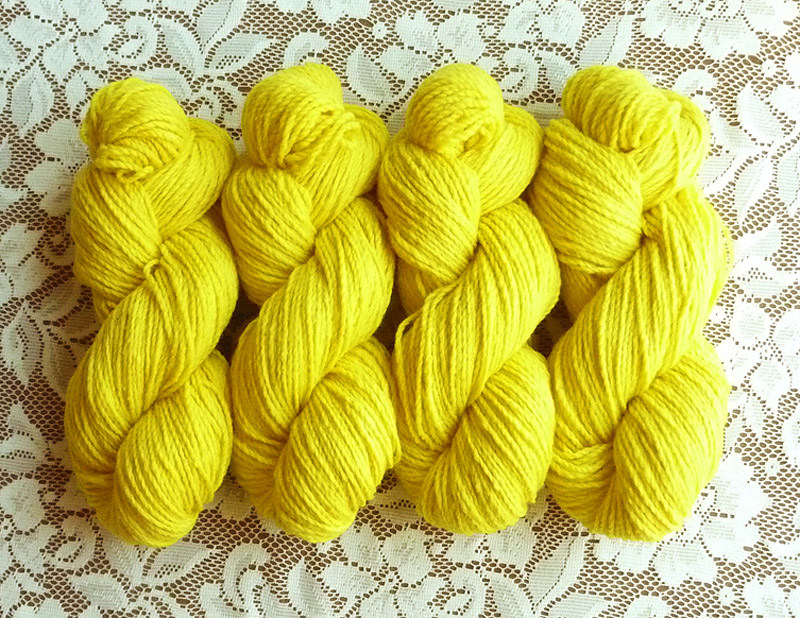 100% Merino, Lemon Lichen